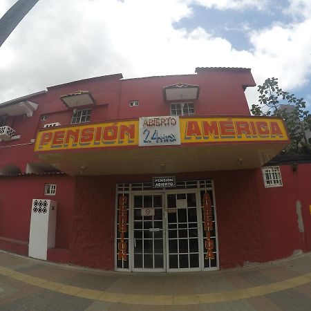 Pensión América Ciudad de Panamá Exterior foto